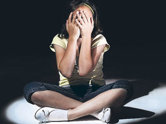 14 yaşındaki kız çocuğuna tecavüz